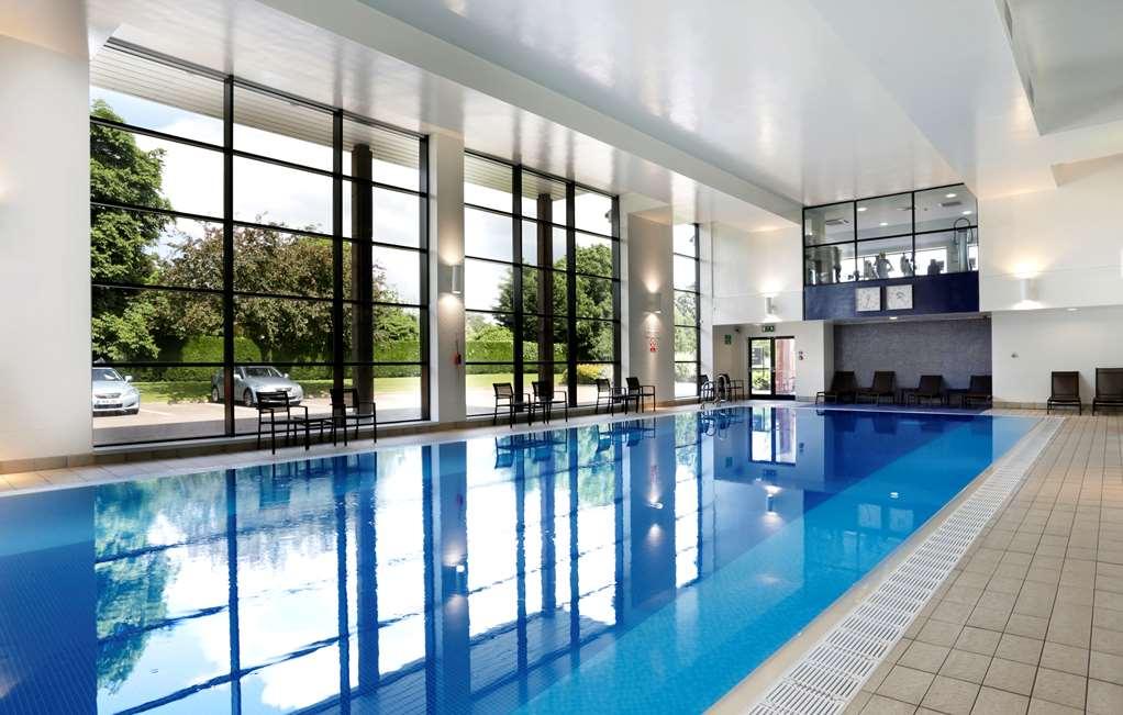Macdonald Alveston Manor Hotel & Spa Стратфорд на Ейвън Екстериор снимка