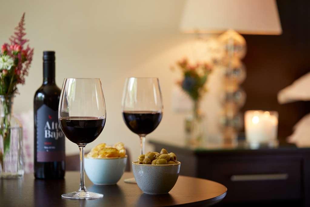 Macdonald Alveston Manor Hotel & Spa Стратфорд на Ейвън Стая снимка