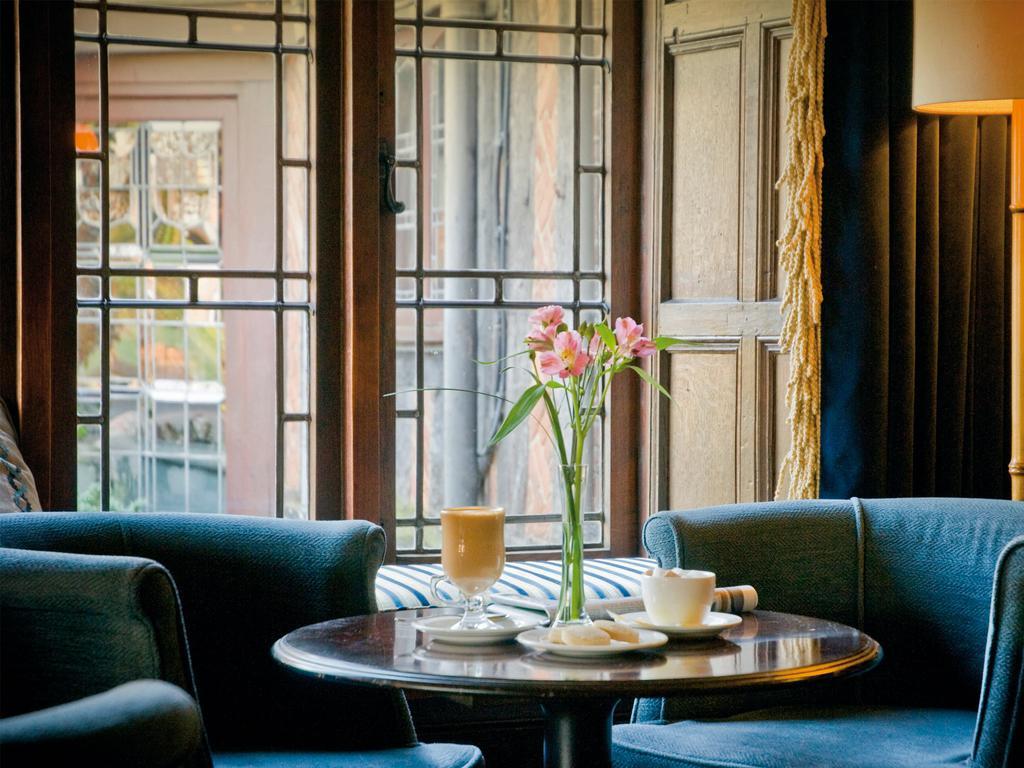 Macdonald Alveston Manor Hotel & Spa Стратфорд на Ейвън Екстериор снимка