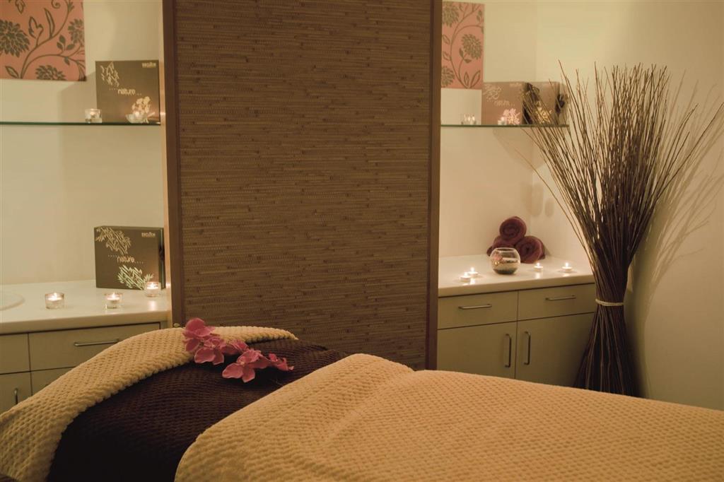 Macdonald Alveston Manor Hotel & Spa Стратфорд на Ейвън Екстериор снимка